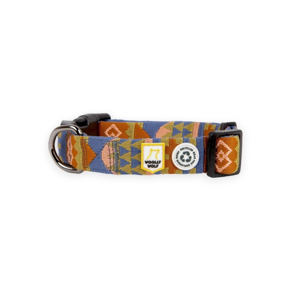 Nightless Night Collar — productfoto op witte achtergrond
