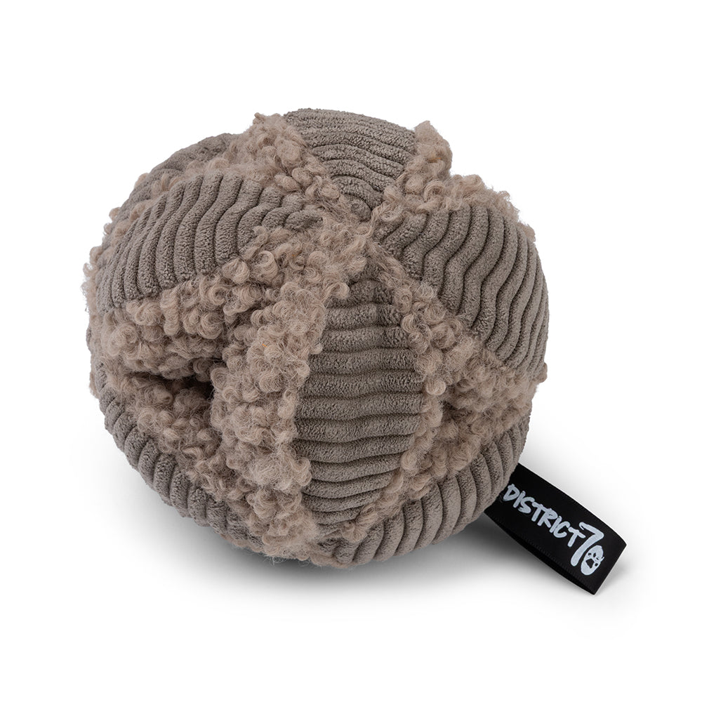 District 70 BOBBY Snuffelbal — product- en sfeerfoto 12, kleur taupe